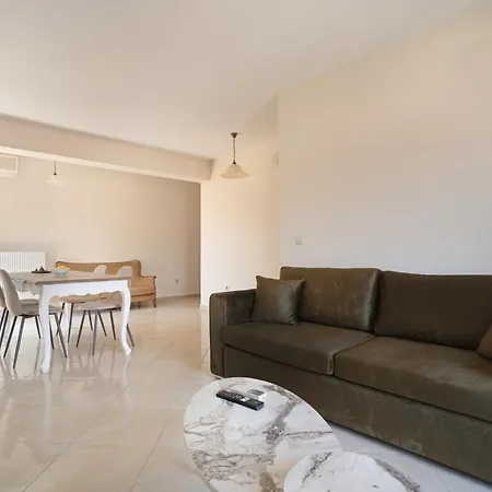 Ardavani 12 Apartment